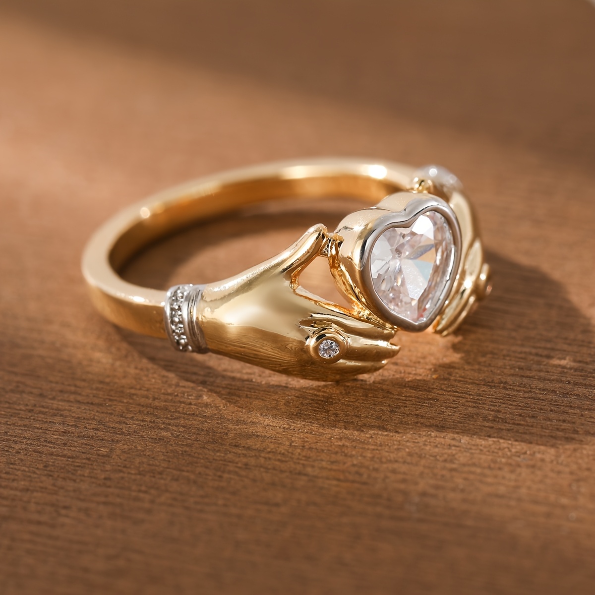 Women's Retro Heart-Cut Synthetic Zirconia Ring, Romantic Gift